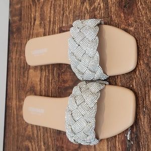 NEW CUSHIONAIRE Women's Verse Woven Rhinestone Slide Sandal Memory Foam Sz 10